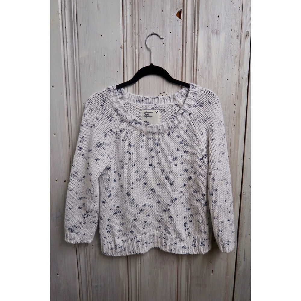American Eagle Outfitters🦅 White Sweater, M.